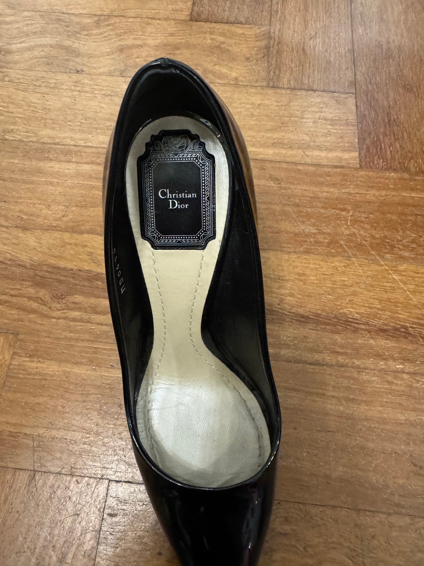 Christian Dior leather pumps