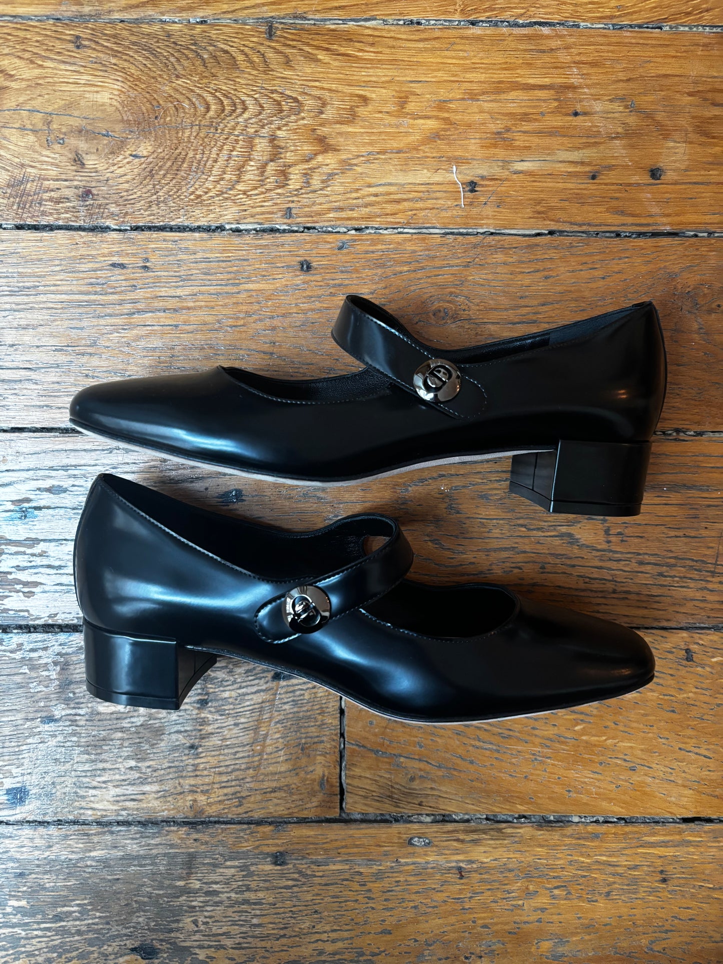 DIOR ballerina kitten heel