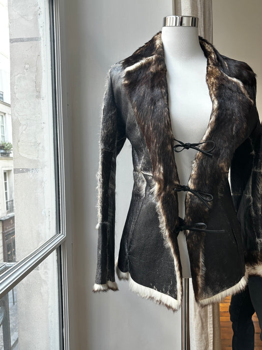 Vintage leather jacket with fur details