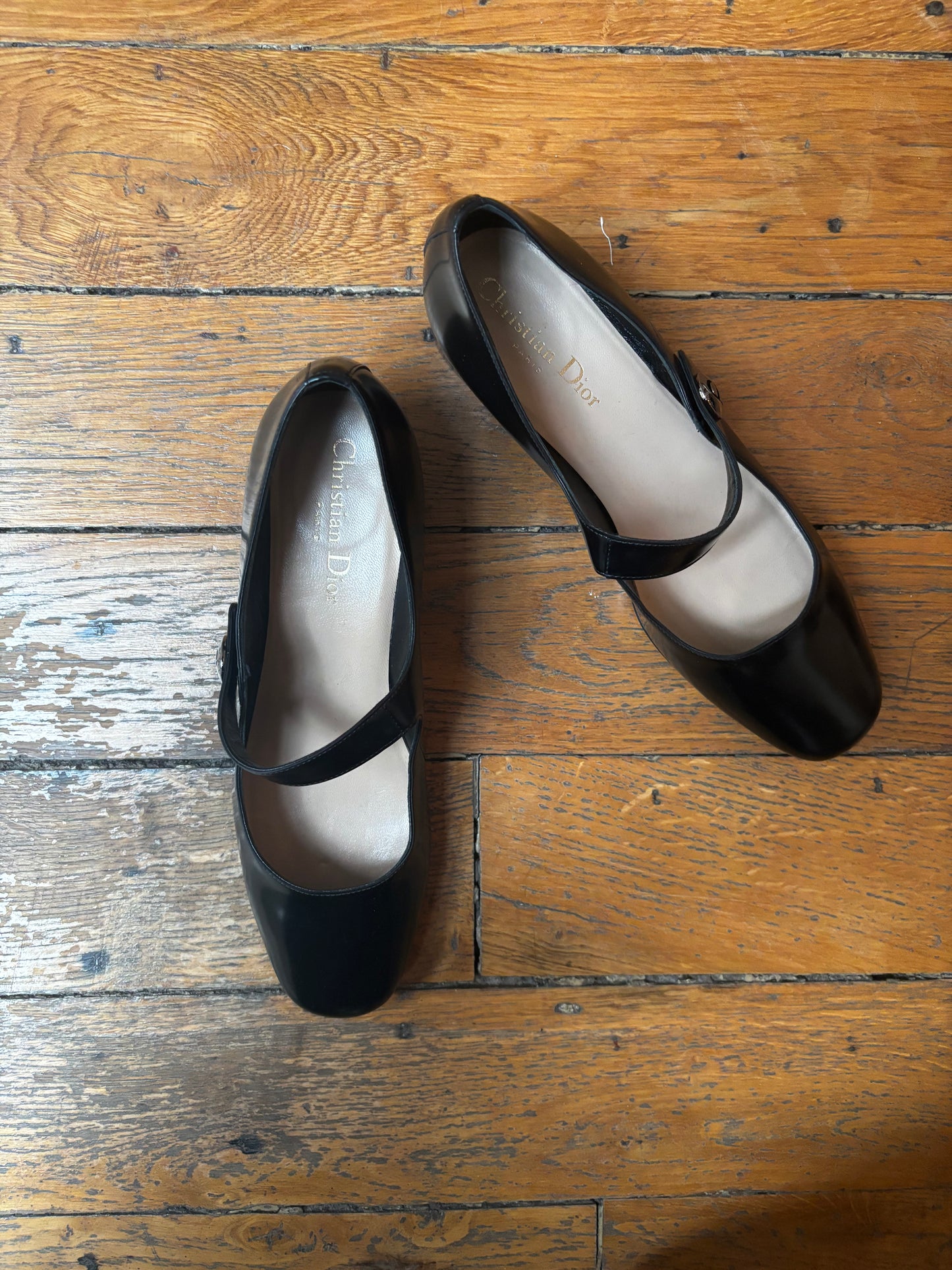 DIOR ballerina kitten heel